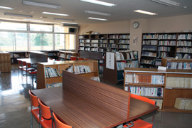 2F　図書室(40名)