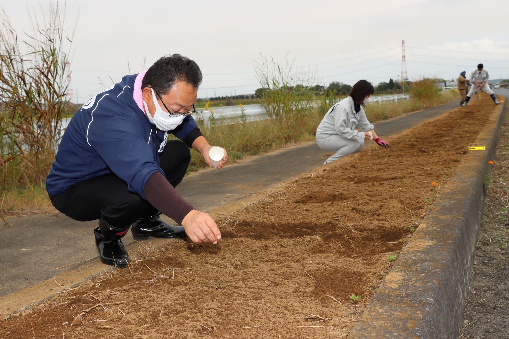 市長日記_道の駅いたこ花壇整備