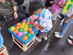 3牛堀納涼祭_ヨーヨー釣り.jpg