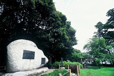 野口雨情詩碑